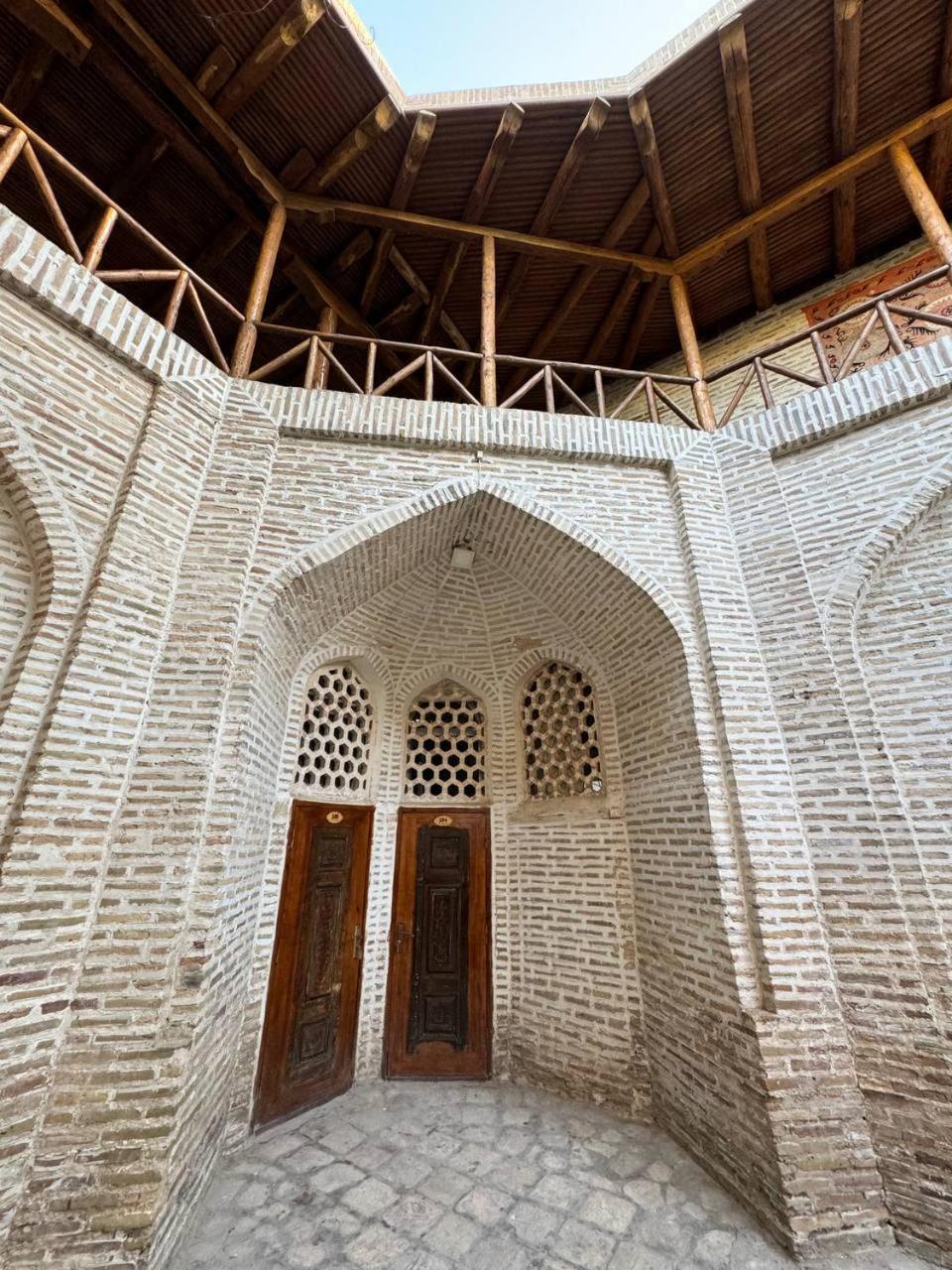 Ohun 18Th Century Caravansarai Buhara Exterior foto