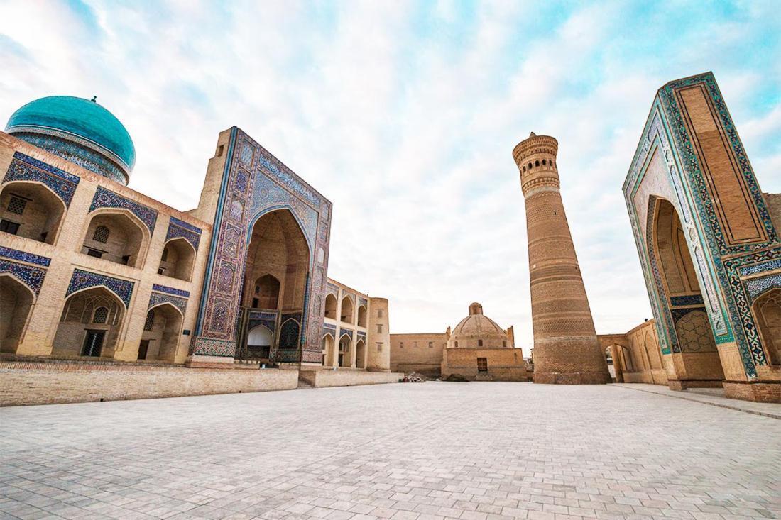 Ohun 18Th Century Caravansarai Buhara Exterior foto